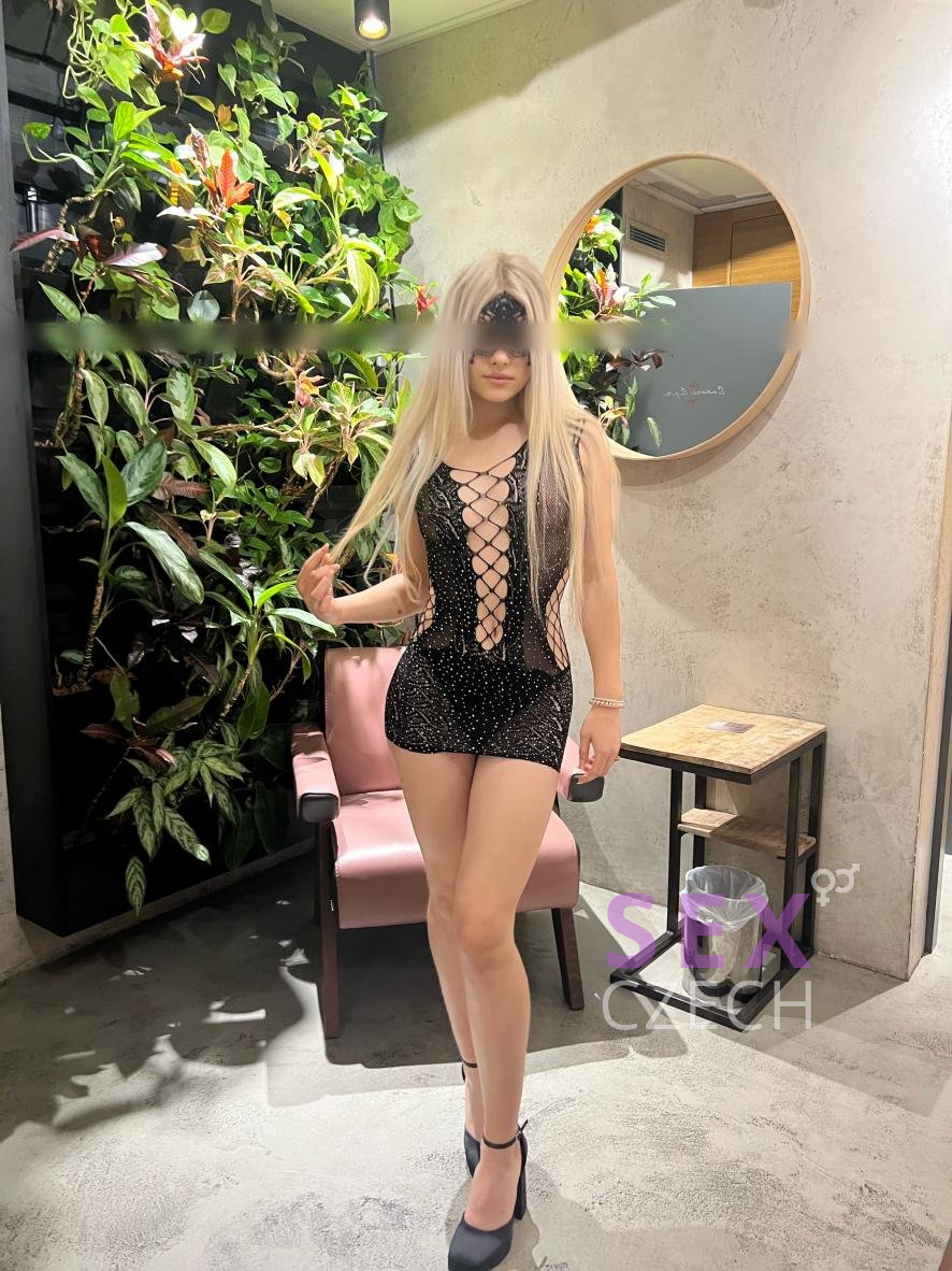 Mia