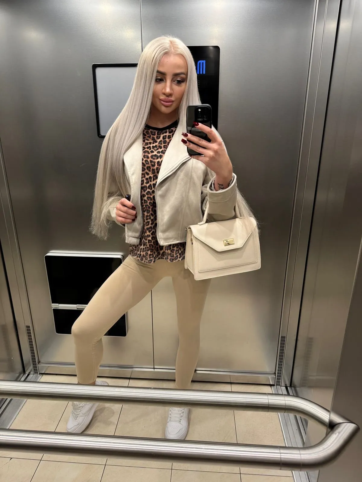Nice girl Nadia 