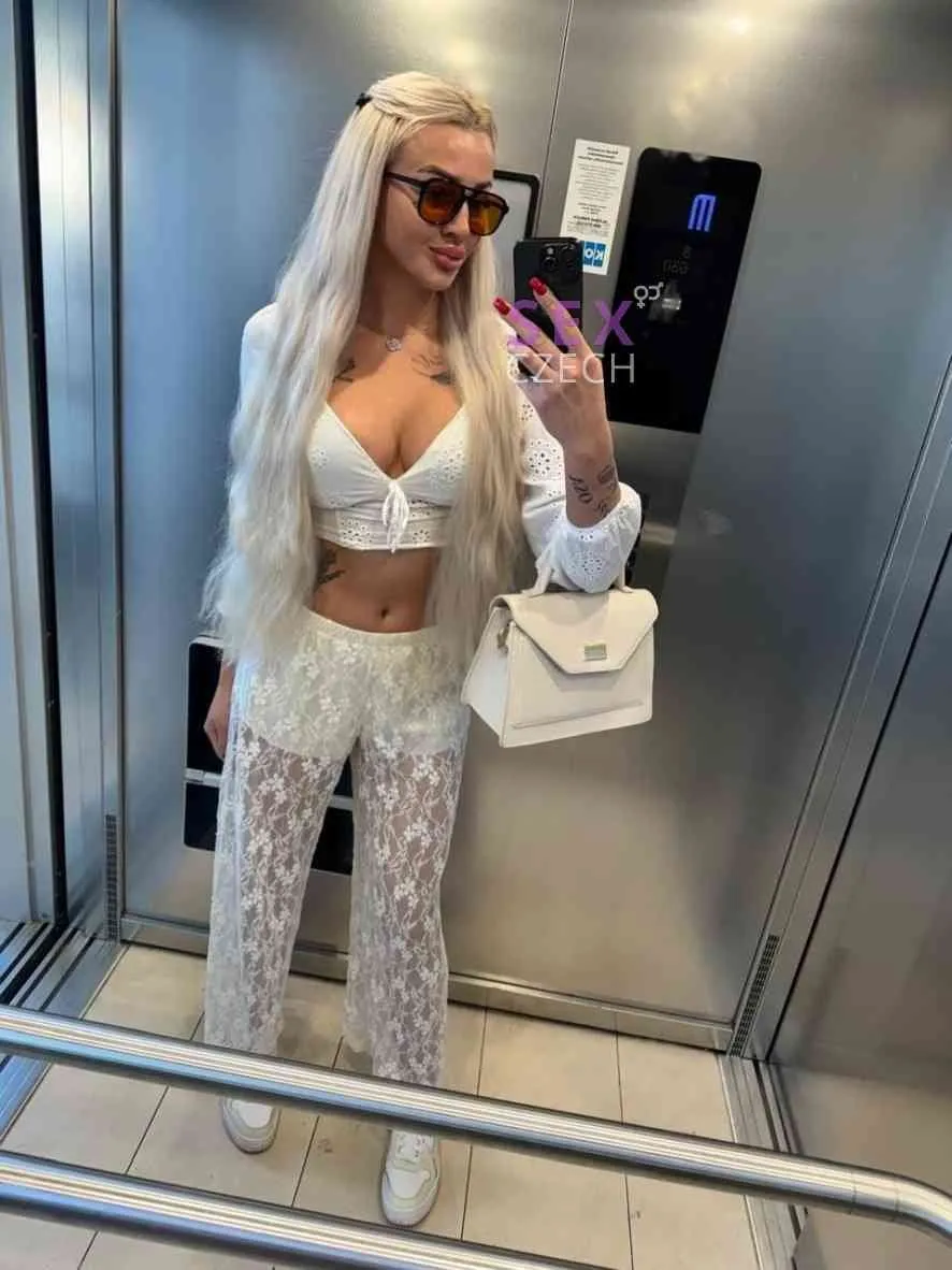 Nice girl Nadia 