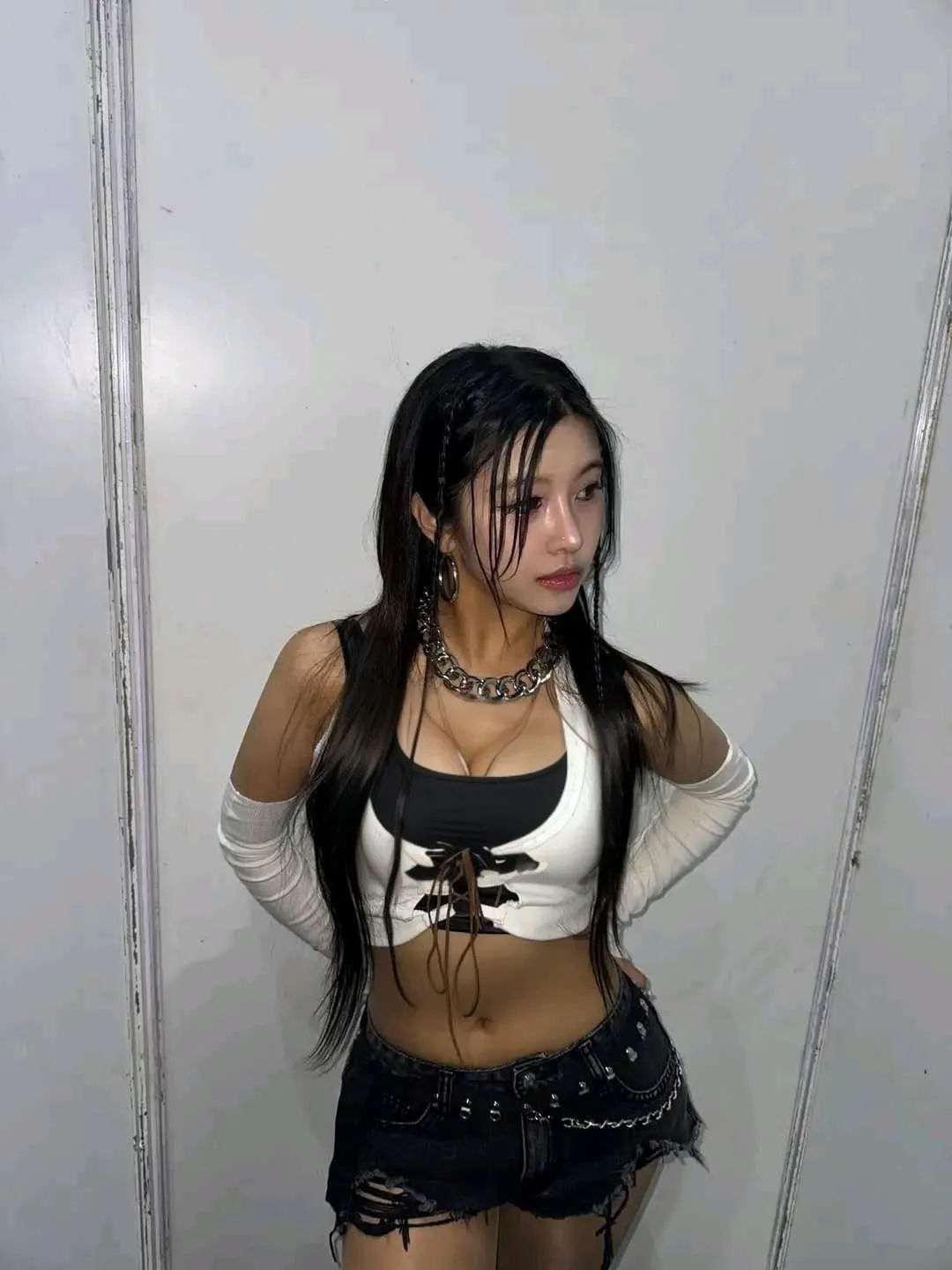 Sexy Guai guai