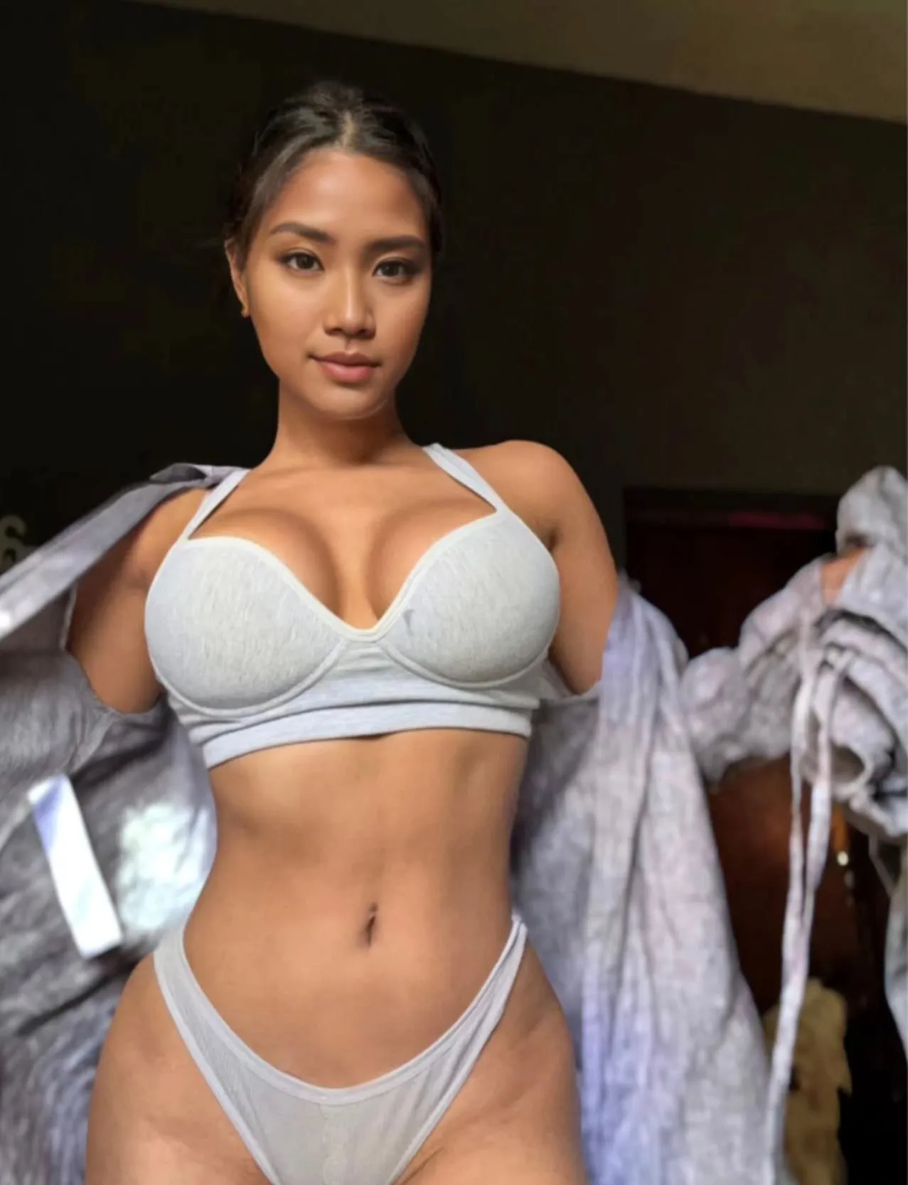Sexy Asiatka Rosie
