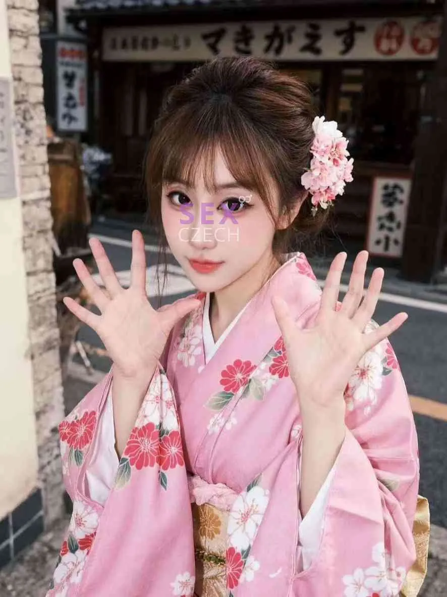 Sexy Asiatka yoyo