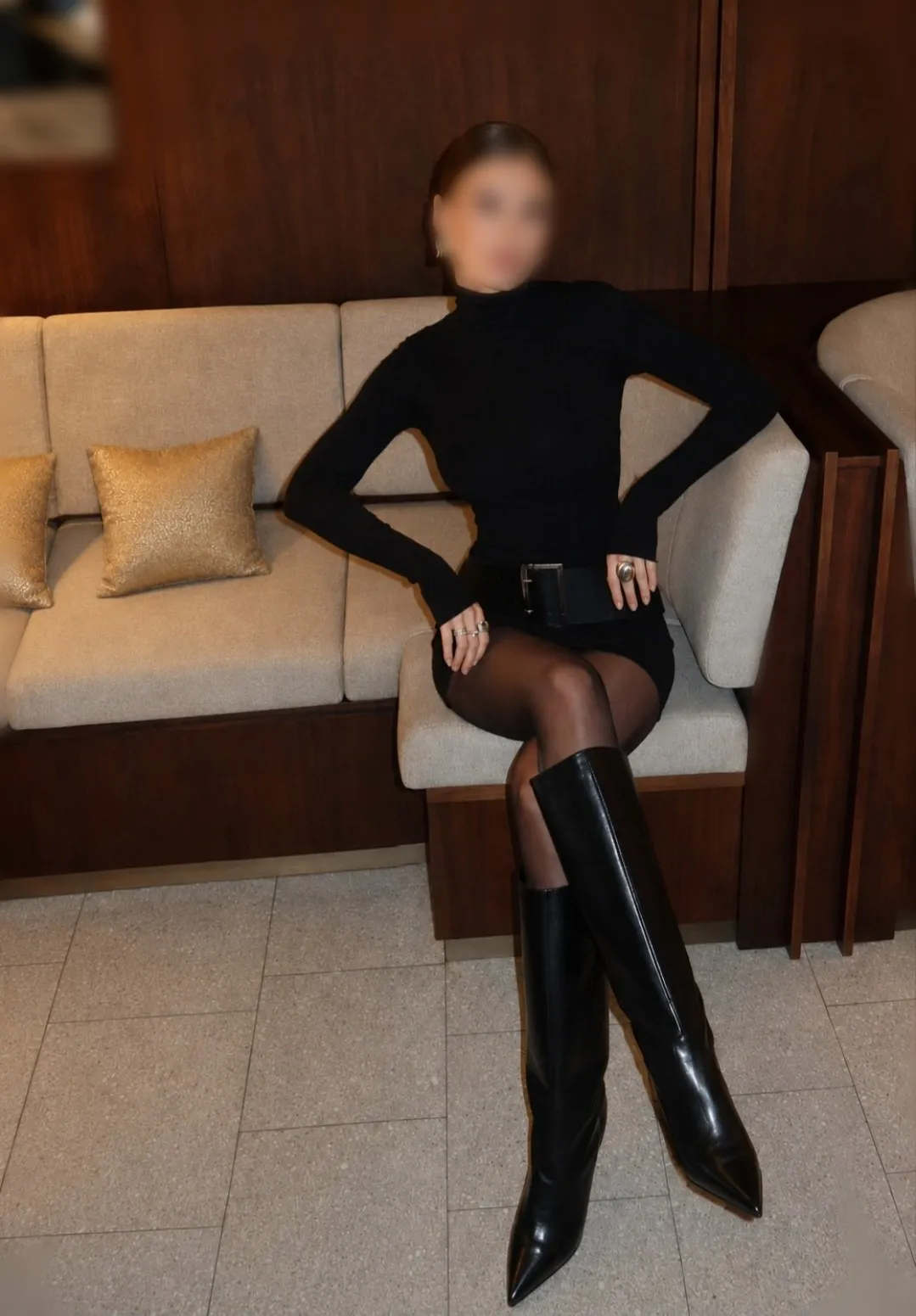  SEXY SÁRA 