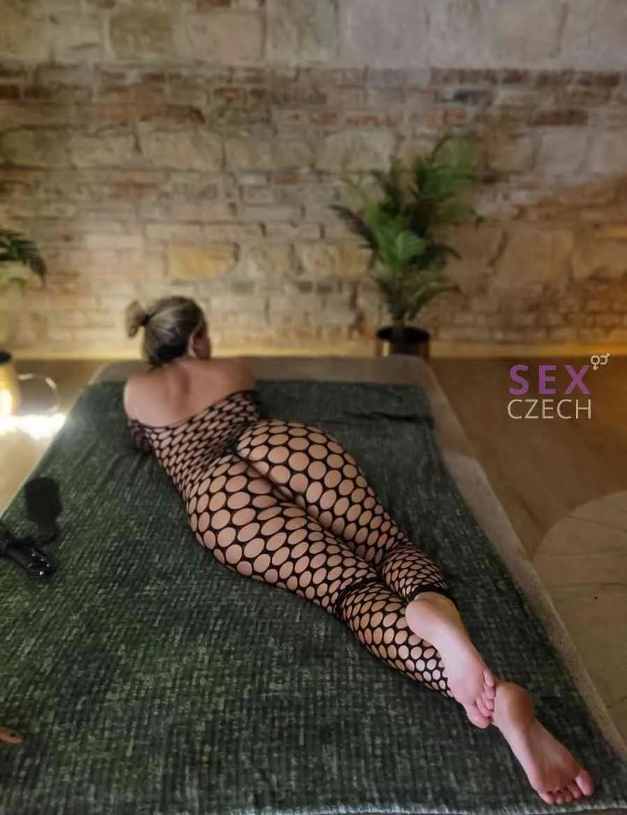 NOVÁ VÁŠNIVÁ EMMA